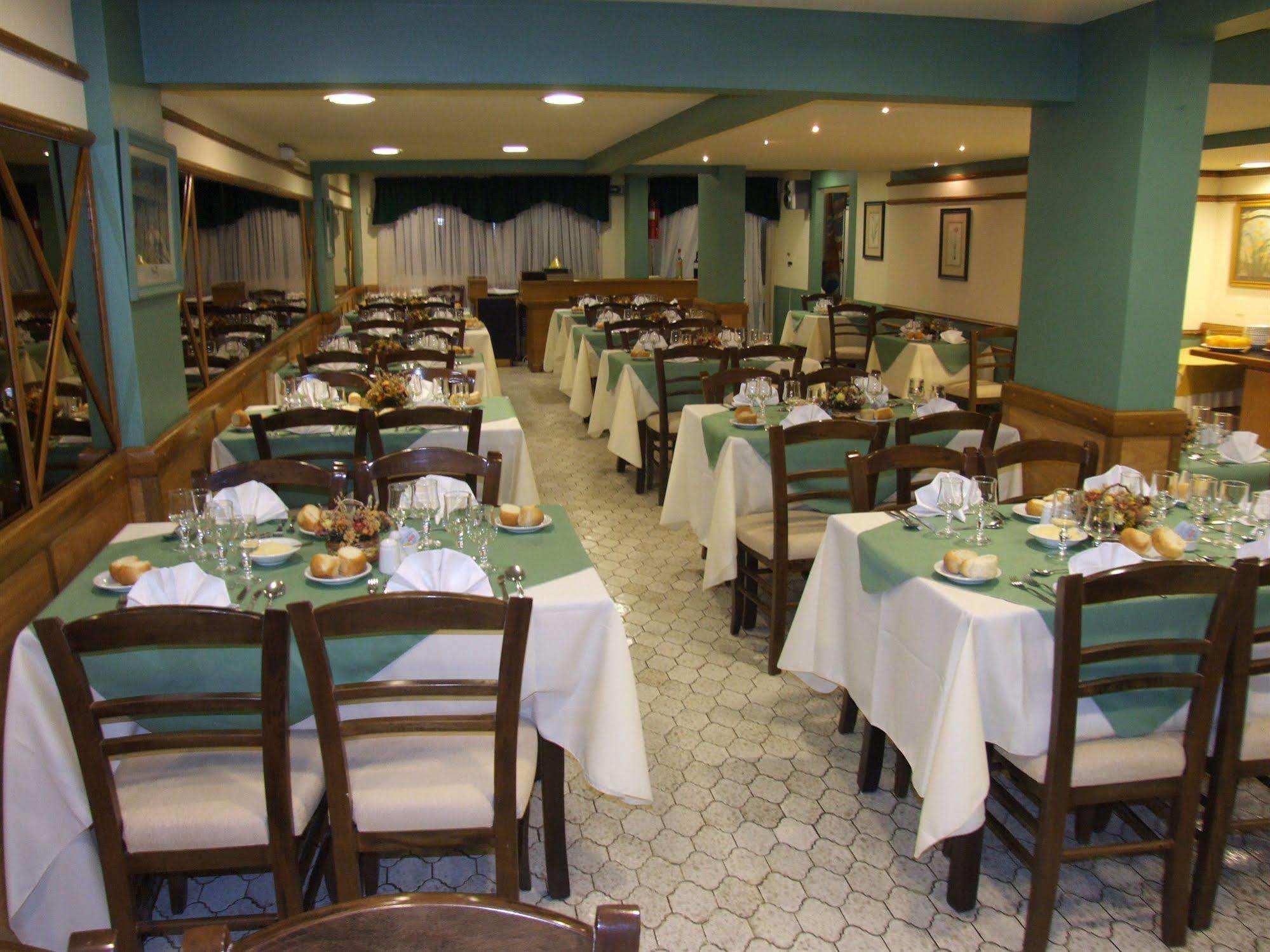 Hotel Internacional San Carlos de Bariloche Dış mekan fotoğraf